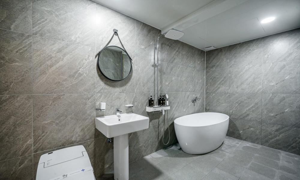 G7 Hotel Dongducheon Экстерьер фото